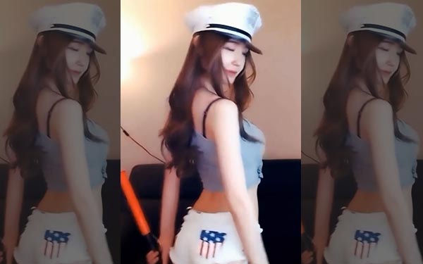 韩国美女主播邢英女警制服警棍诱惑热舞 HD视频 [1V] -第1张