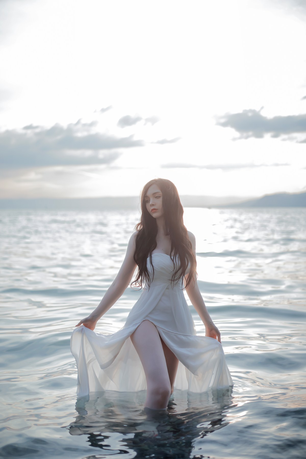 国外美女SayaTheFox - White Dress(海滩白裙) [10P]